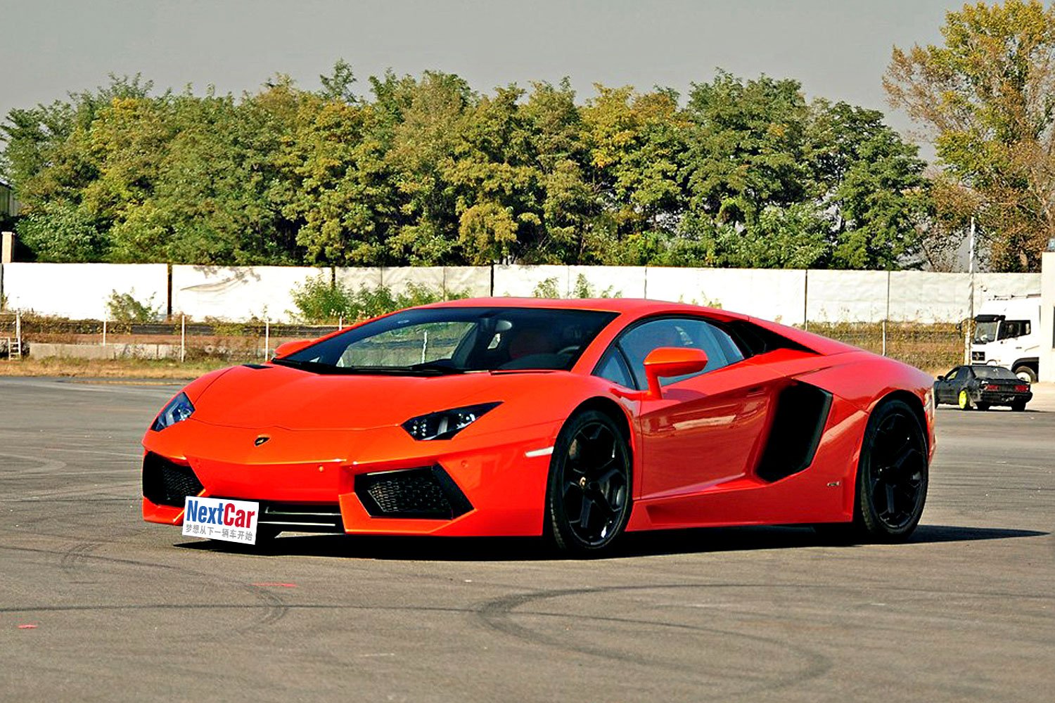 Aventador外觀圖