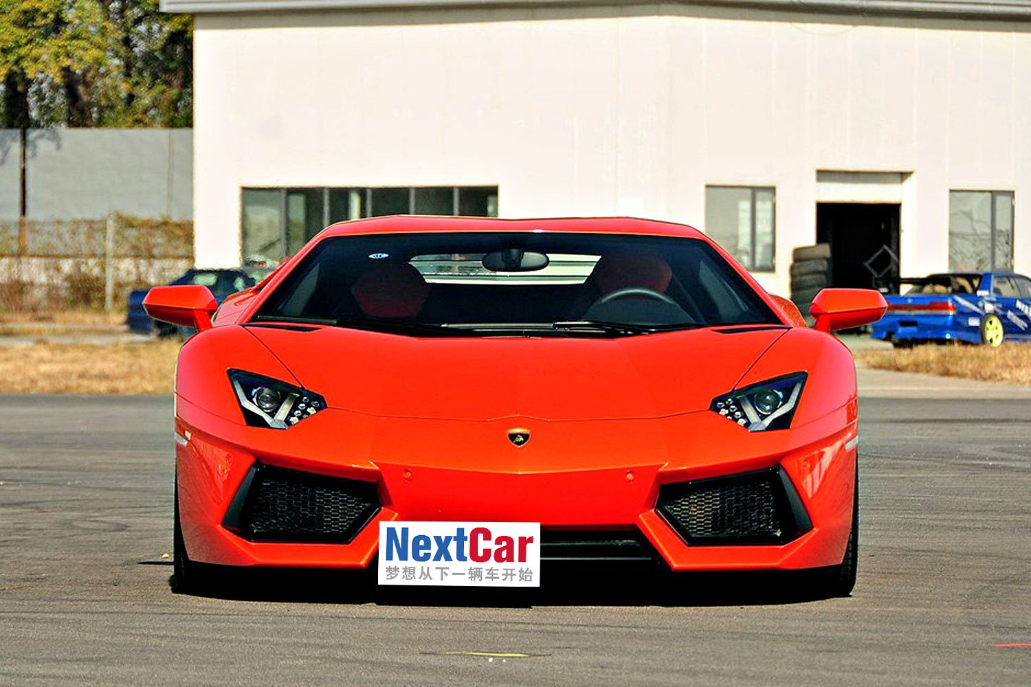Aventador外觀圖