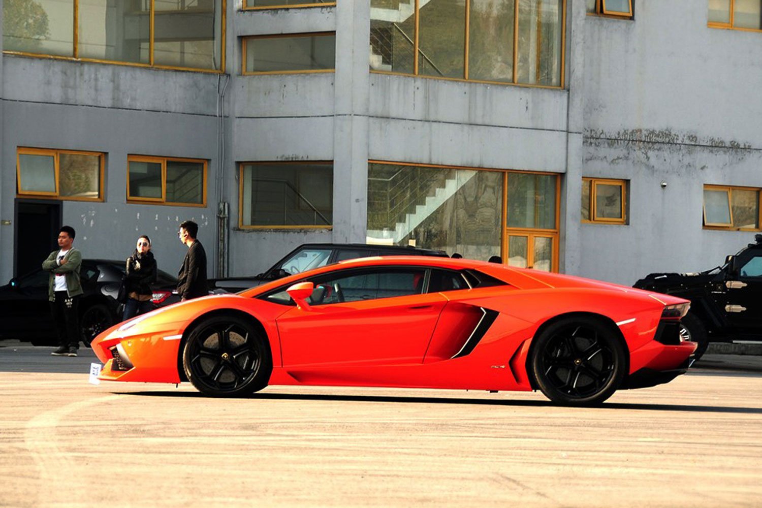 Aventador外觀圖