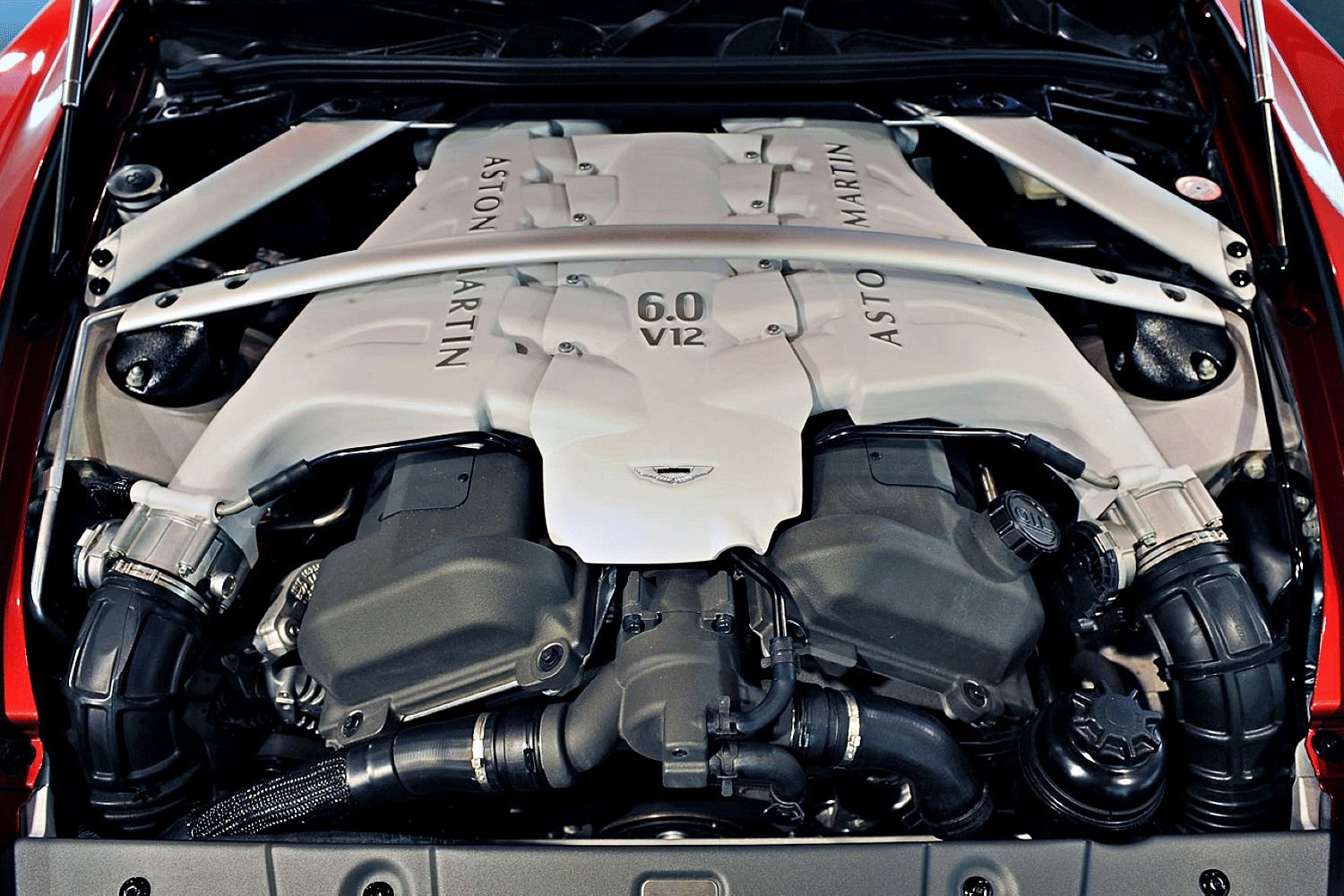 V12 Zagato细节图
